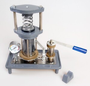 Пресс гидравлический (модель) - fgospostavki.ru - Ростов-на-Дону