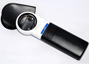 Лупа карманная с подсветкой (12,5х) - fgospostavki.ru - Ростов-на-Дону